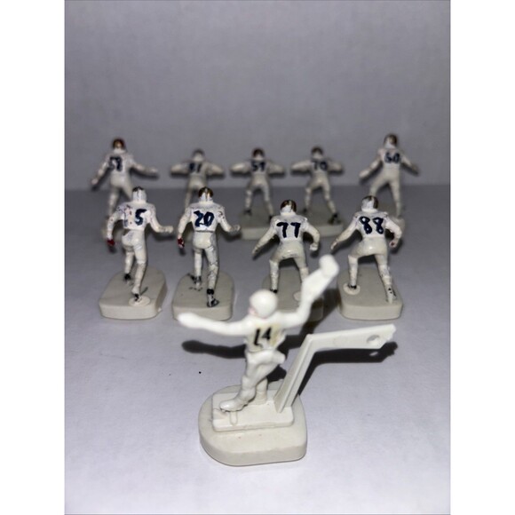 VNTG 11 Tudor Electric Football San Francisco 49ers Players & QB/Kicker Red Gold - Picture 1 of 9